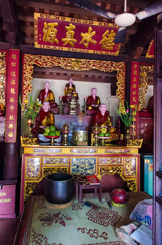 143 - Vietnam - Hanoi - lago Ho Tay - pagoda Tran Quoc